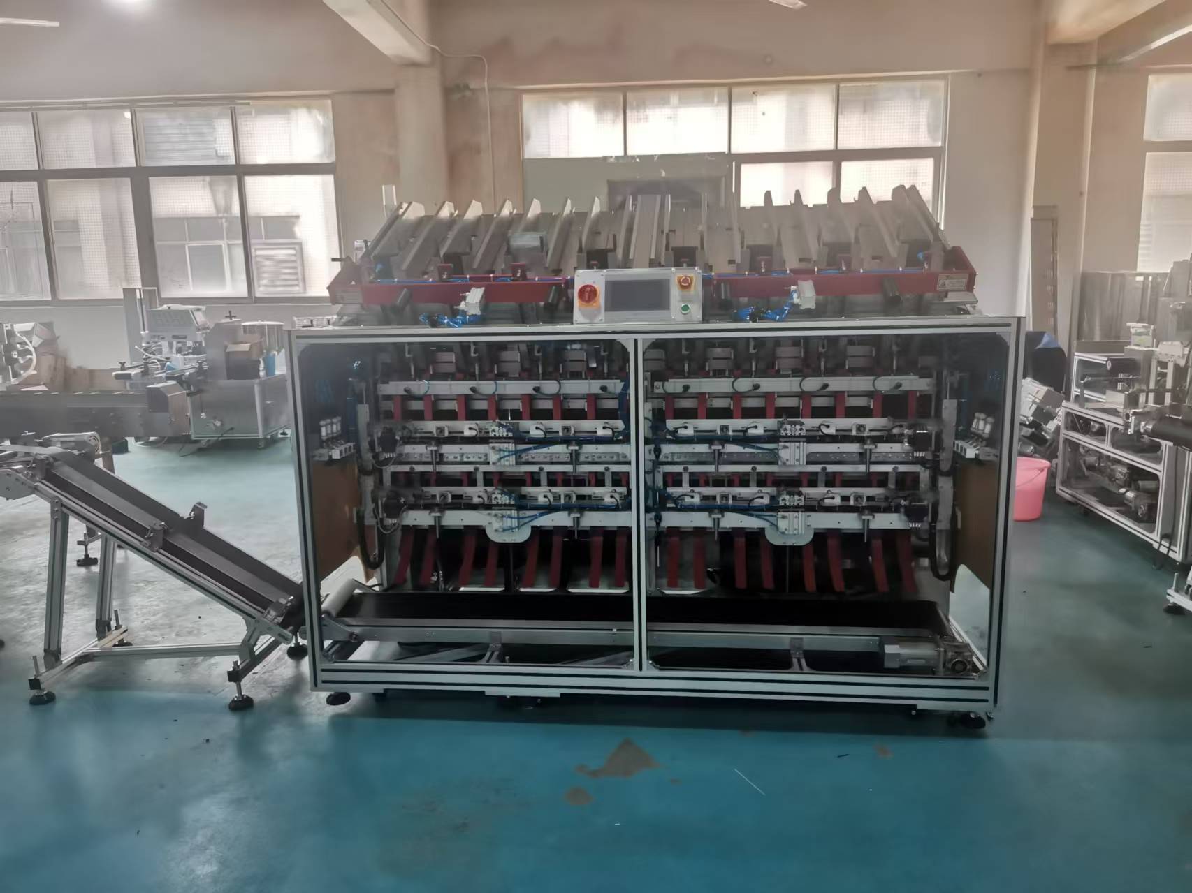 面膜灌裝機的技術創(chuàng)新與工藝優(yōu)化